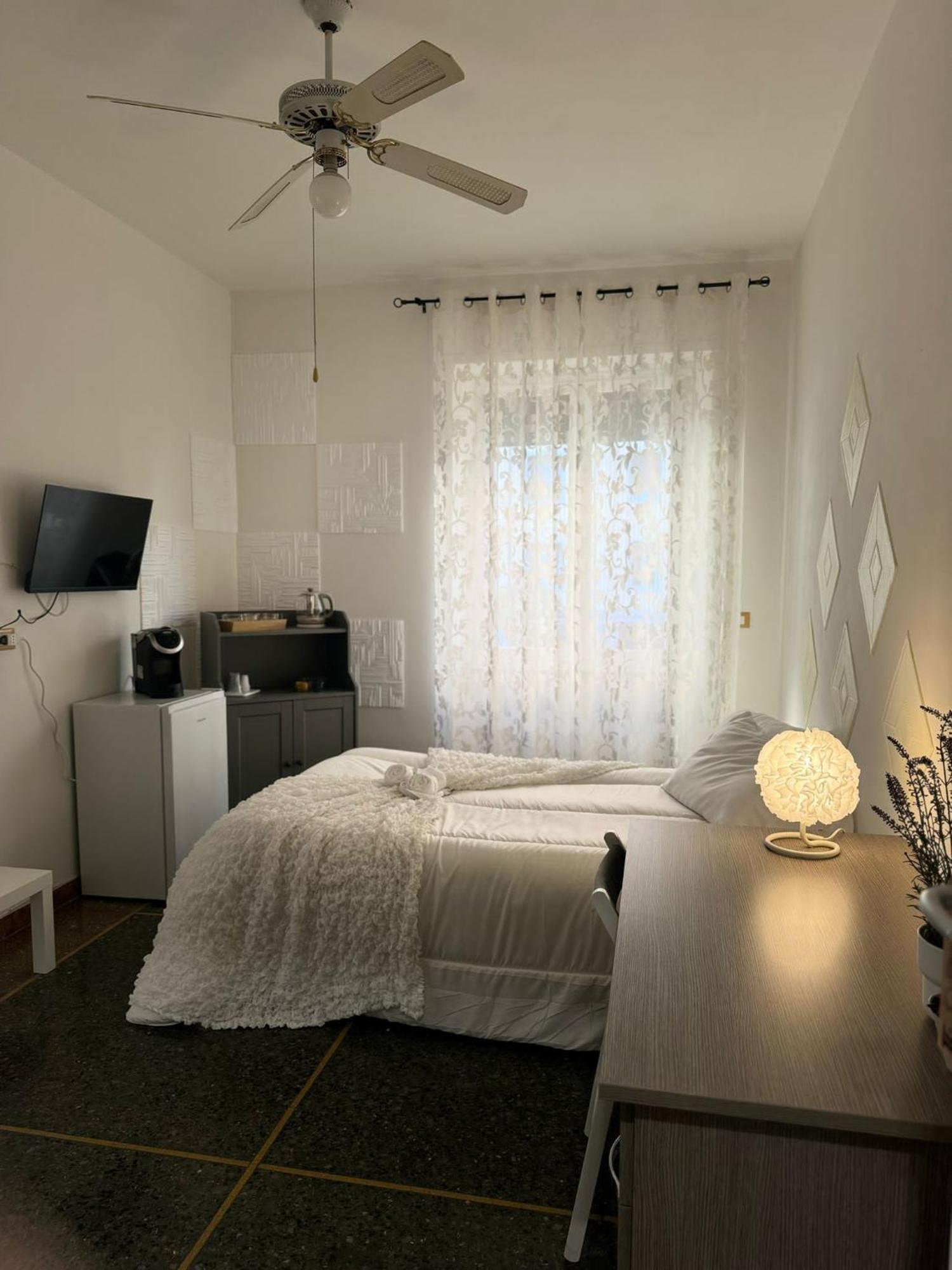 Fenice House โรม ภายนอก รูปภาพ
